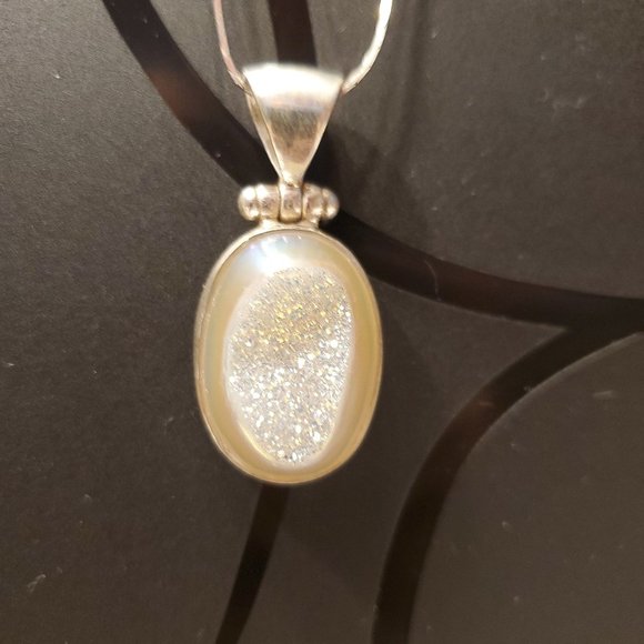 WHITE SUGAR WINDOW DRUZY STERLING SILVER PENDANT - Picture 2 of 8
